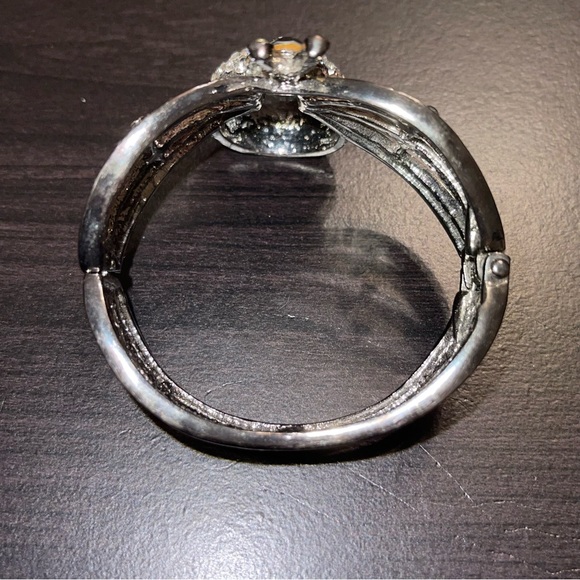 Jeweled Silver Tone Spider Adjustable Necklace and Hinged Bangle - Picture 7 of 8